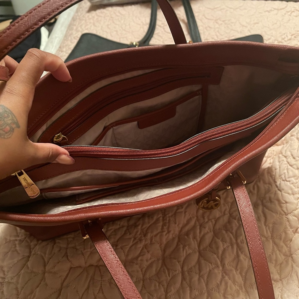 Michael kors tote bags each price for individual bag